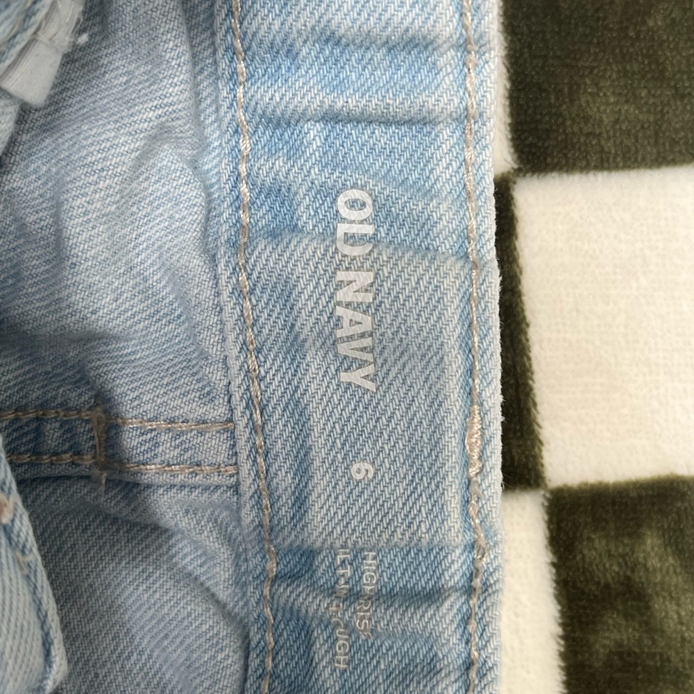 Old Navy Girls Denim Shorts Bundle - Dark Blue, Medium Blue, Light Blue, Black - Picture 13 of 16